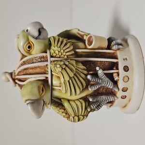 Harmony Kingdom Parrots